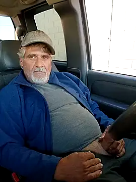 Snapshot of TTolbert chatting on 12/06/24, 03:44 TTolbert online show from 12/06/24, 03:44