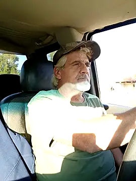 Snapshot of TTolbert chatting on 12/13/24, 10:34 TTolbert online show from 12/13/24, 10:34