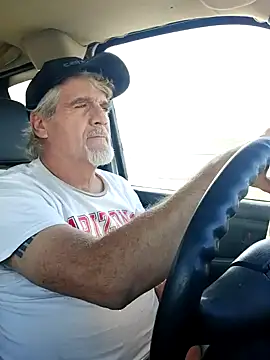 Snapshot of TTolbert chatting on 01/13/25, 04:41 TTolbert online show from 01/13/25, 04:41