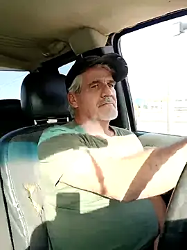 Snapshot of TTolbert chatting on 02/19/25, 04:11 TTolbert online show from 02/19/25, 04:11