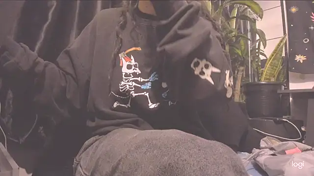 MYFAVOURITESTRAGER online show from 02/17/26, 01:13