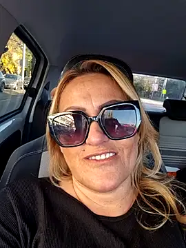 Isabellaa04 online show from 11/07/25, 12:38