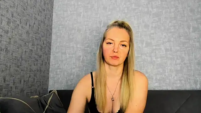 iam Venus online show from 04/09/26, 11:59