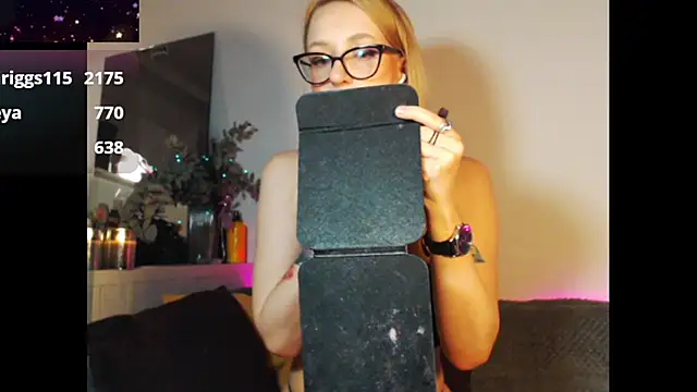 Snapshot of welliza chatting on 01/31/25, 02:04 welliza online show from 01/31/25, 02:04