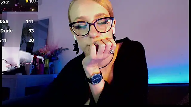 Snapshot of welliza chatting on 02/25/25, 06:03 welliza online show from 02/25/25, 06:03