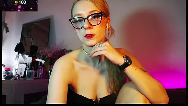 Snapshot of welliza chatting on 03/01/25, 01:11 welliza online show from 03/01/25, 01:11