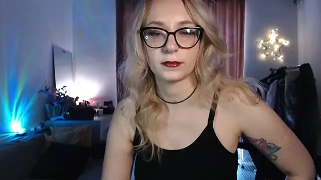 Snapshot of welliza chatting on 10/16/25, 07:20 welliza online show from 10/16/25, 07:20