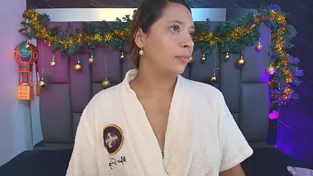  MiaBrown  online show from 12/18/25, 12:11