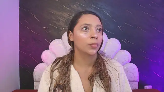  MiaBrown  online show from 04/07/26, 12:05