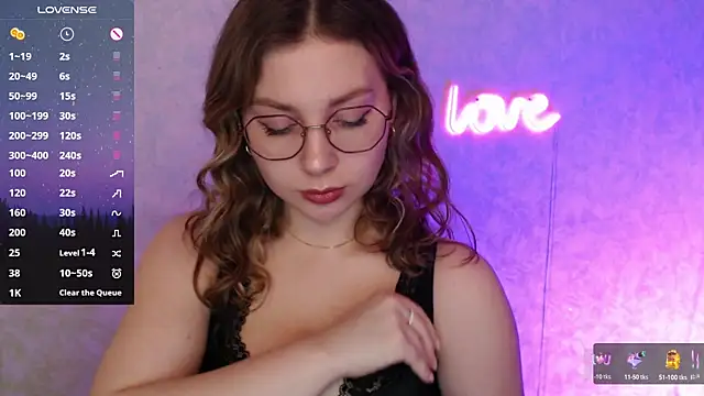 Leah Reed online show from 03/20/25, 10:21