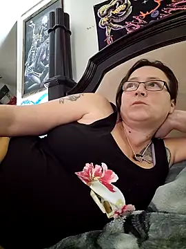 Snapshot of angelbaby1998 chatting on 02/04/26, 08:03 angelbaby1998 online show from 02/04/26, 08:03