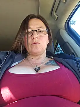 Snapshot of angelbaby1998 chatting on 02/16/26, 05:31 angelbaby1998 online show from 02/16/26, 05:31