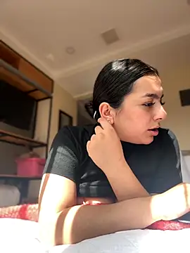 Nicollemays online show from 11/07/25, 02:28