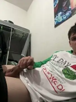 Snapshot of Thor_691 chatting on 11/28/25, 07:11 Thor 691 online show from 11/28/25, 07:11