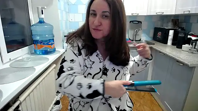 Snapshot of DonnaMagdalena chatting on 03/05/25, 04:35 DonnaMagdalena online show from 03/05/25, 04:35