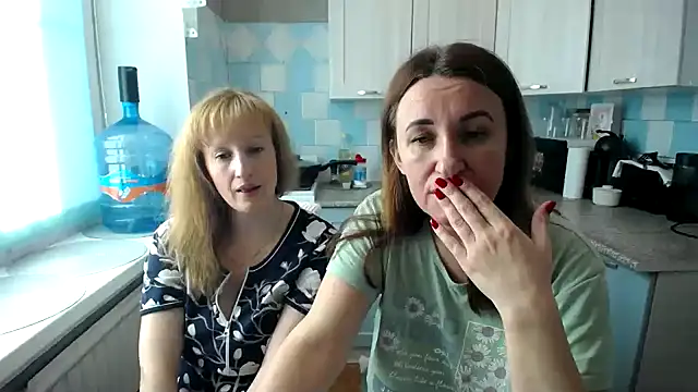 Snapshot of DonnaMagdalena chatting on 09/30/25, 07:13 DonnaMagdalena online show from 09/30/25, 07:13