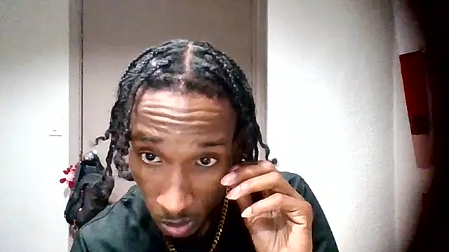 Snapshot of Z3US_UP_1 chatting on 05/09/26, 12:49 Z3US UP 1 online show from 05/09/26, 12:49