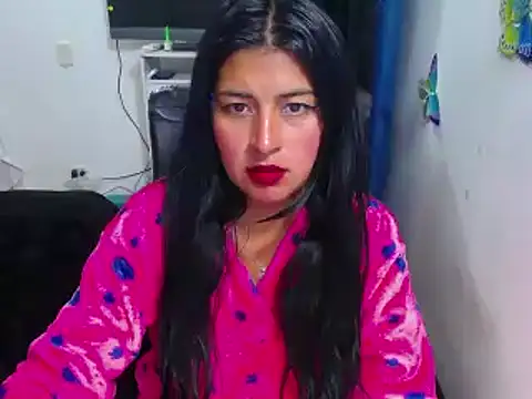 Snapshot of Yunhot_ chatting on 01/31/25, 06:13 Yunhot online show from 01/31/25, 06:13