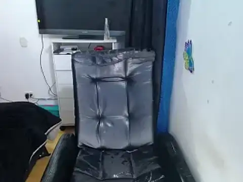 Snapshot of Yunhot_ chatting on 03/10/25, 05:00 Yunhot online show from 03/10/25, 05:00