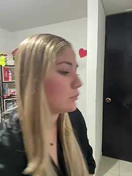 Celestedubois online show from 12/18/24, 02:53