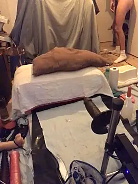 natjuk online show from 02/21/25, 06:48