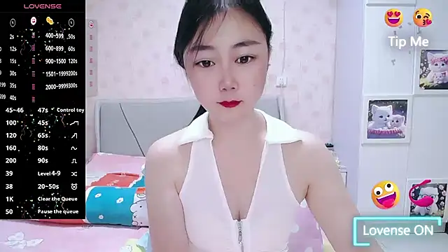 Snapshot of Elvira_baby chatting on 04/20/26, 02:47 Elvira baby online show from 04/20/26, 02:47