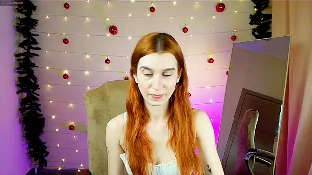 Snapshot of Sally_Biscuit chatting on 12/22/24, 10:28 Sally Biscuit online show from 12/22/24, 10:28
