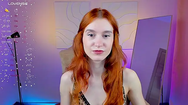 Snapshot of Sally_Biscuit chatting on 02/09/25, 10:42 Sally Biscuit online show from 02/09/25, 10:42
