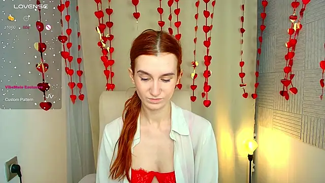 Snapshot of Sally_Biscuit chatting on 02/15/25, 10:33 Sally Biscuit online show from 02/15/25, 10:33