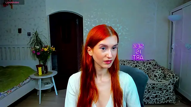 Snapshot of Sally_Biscuit chatting on 09/18/25, 12:29 Sally Biscuit online show from 09/18/25, 12:29