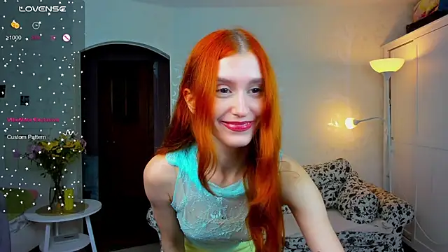 Snapshot of Sally_Biscuit chatting on 09/25/25, 10:52 Sally Biscuit online show from 09/25/25, 10:52