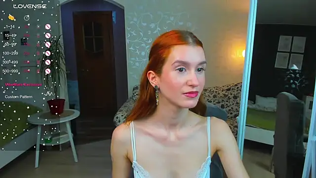 Snapshot of Sally_Biscuit chatting on 10/08/25, 12:25 Sally Biscuit online show from 10/08/25, 12:25