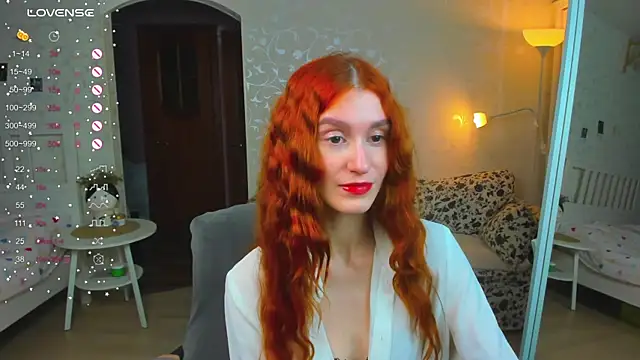 Snapshot of Sally_Biscuit chatting on 11/06/25, 12:28 Sally Biscuit online show from 11/06/25, 12:28