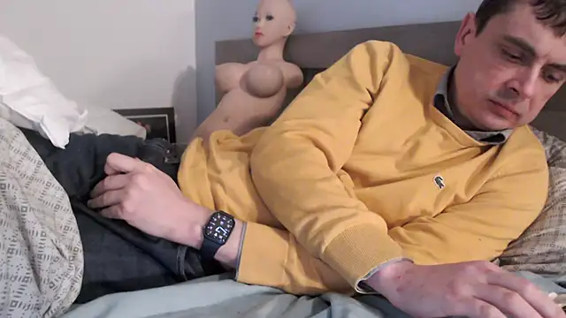 freddy0222222 online show from 01/28/25, 11:49