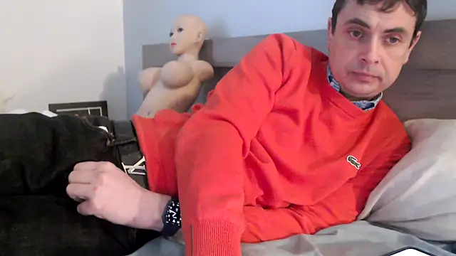 freddy0222222 online show from 02/21/25, 12:17