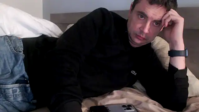 freddy0222222 online show from 02/16/26, 12:12