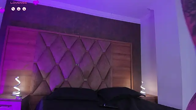 CamileHolmes online show from 04/10/26, 05:12