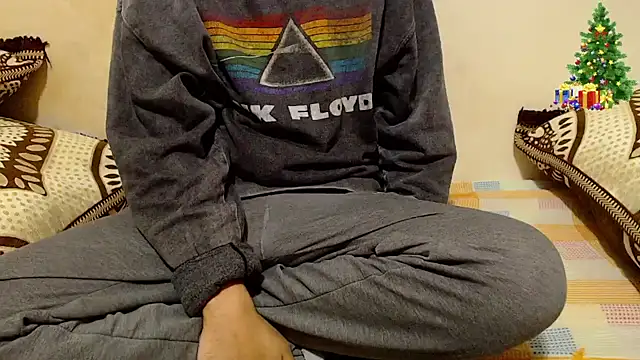 Alexdelarge323 online show from 12/19/25, 12:01