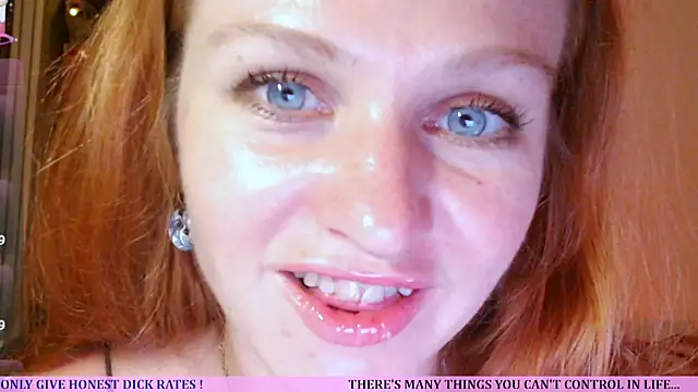 Snapshot of Cassie_Wild chatting on 07/12/26, 02:08 Cassie Wild online show from 07/12/26, 02:08