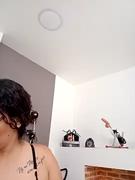 MariaGaitan online show from 10/01/25, 07:09