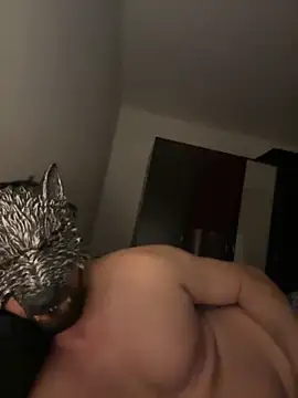 Tomhot3869 online show from 12/01/25, 08:36