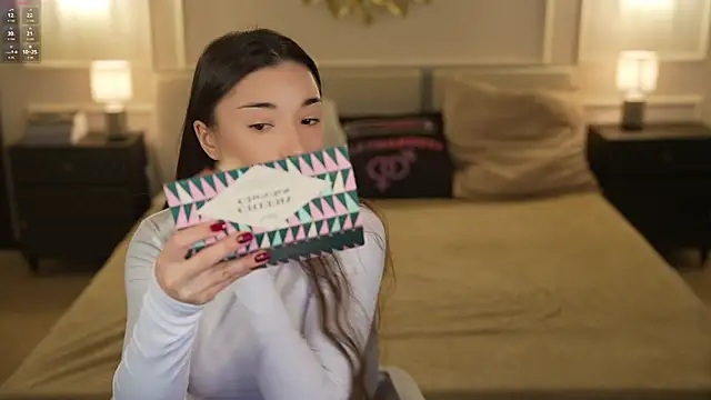 Snapshot of Jasmine_Flow chatting on 11/18/25, 08:19 Jasmine Flow online show from 11/18/25, 08:19