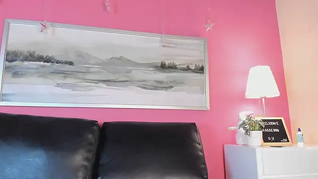 Tiffanysurez  online show from 03/07/25, 10:10