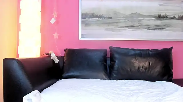 Tiffanysurez  online show from 09/13/25, 08:19