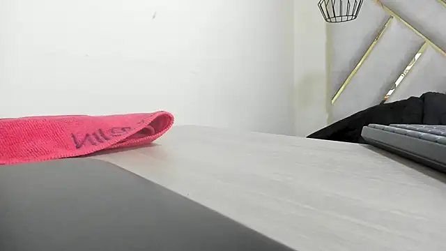 nalalye cruzz  online show from 03/08/25, 03:17