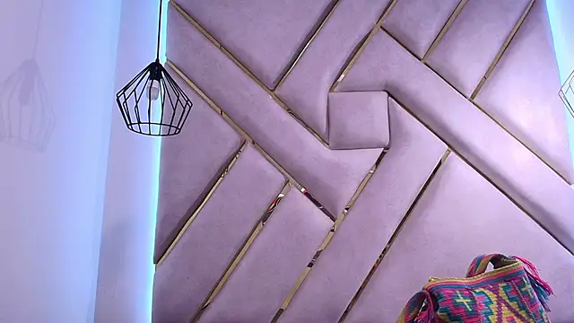 nalalye cruzz  online show from 03/23/25, 02:37