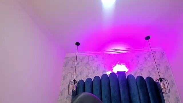 nalalye cruzz  online show from 02/12/26, 02:39