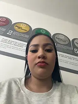 Luisa Fernandaa online show from 09/24/25, 01:09