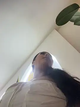 Snapshot of Luisa_Fernandaa chatting on 06/18/26, 12:33 Luisa Fernandaa online show from 06/18/26, 12:33