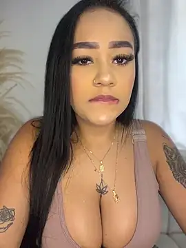 Snapshot of Luisa_Fernandaa chatting on 07/19/26, 09:51 Luisa Fernandaa online show from 07/19/26, 09:51